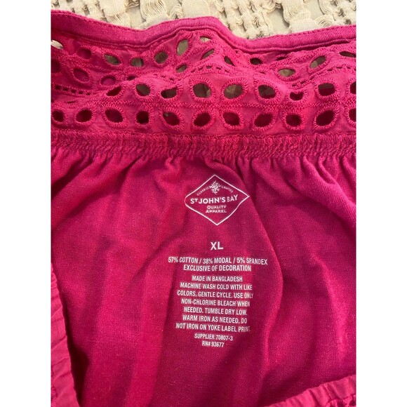 St. John's Bay Top Plus Size  XL or 16-18 Blouse Pink  Fuchsia  Shortsleeve - Picture 8 of 8